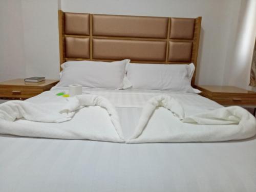 meaco hotel anilao