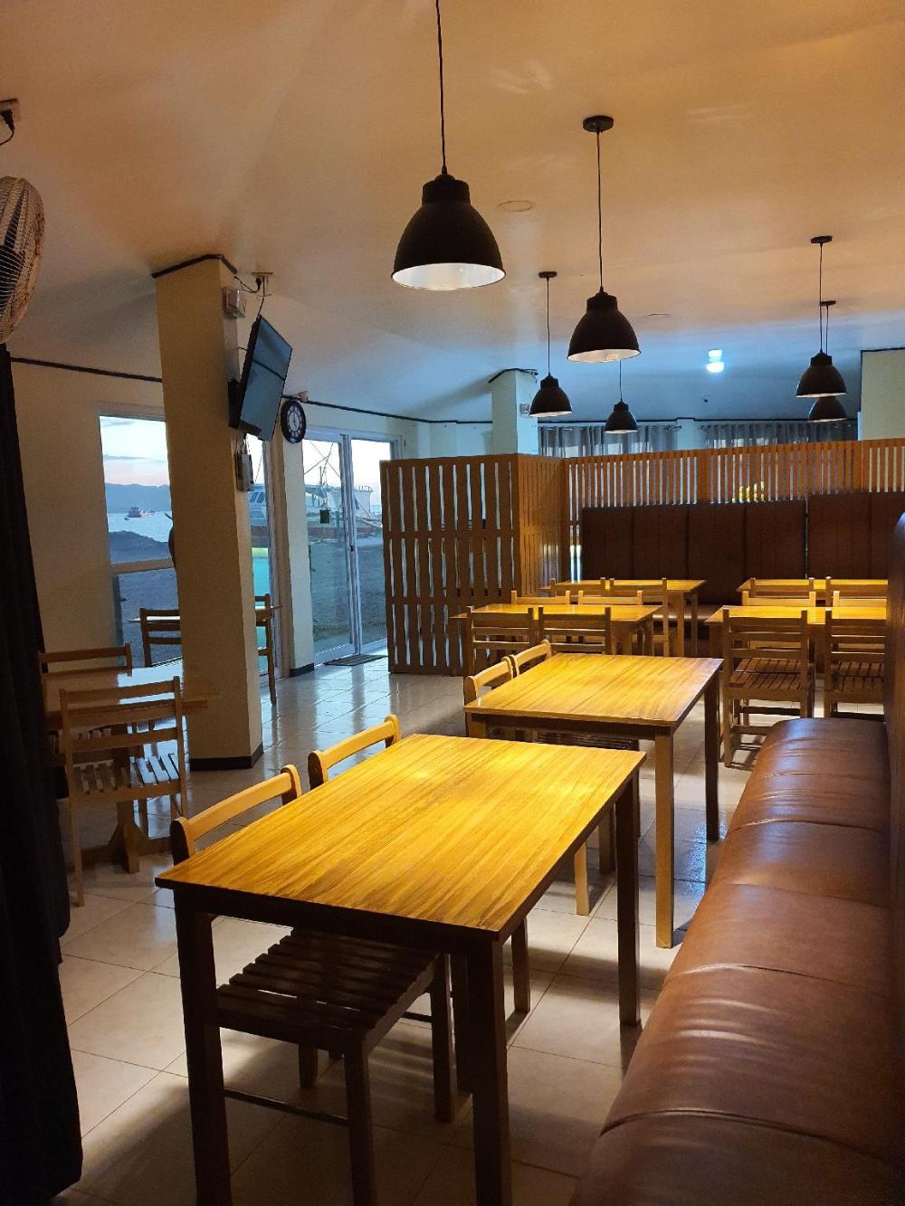 s e hotel and residence