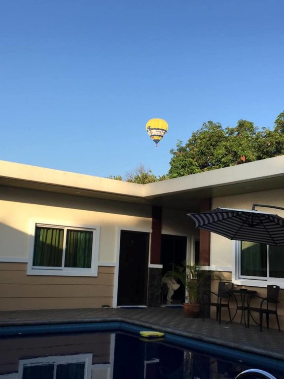 jo carters hotel and suites angeles city