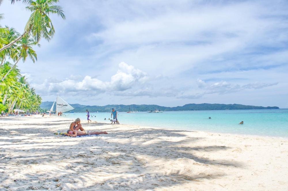sandals inn