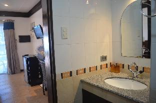 sandals inn