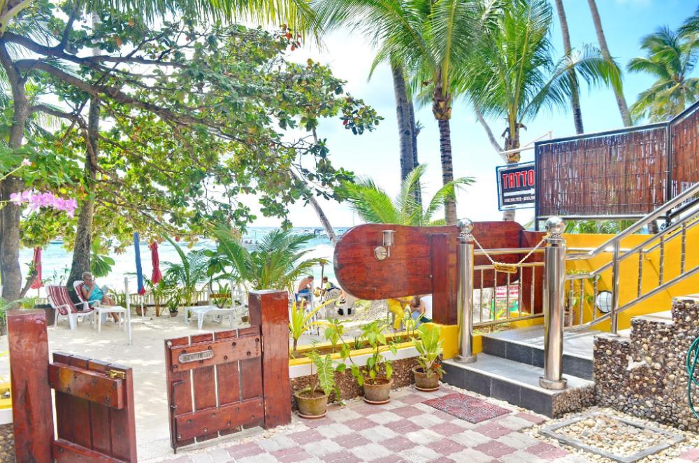 sandals inn