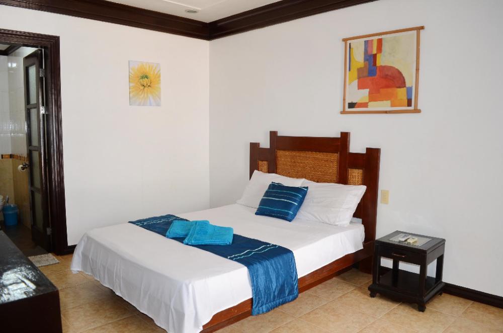 sandals inn