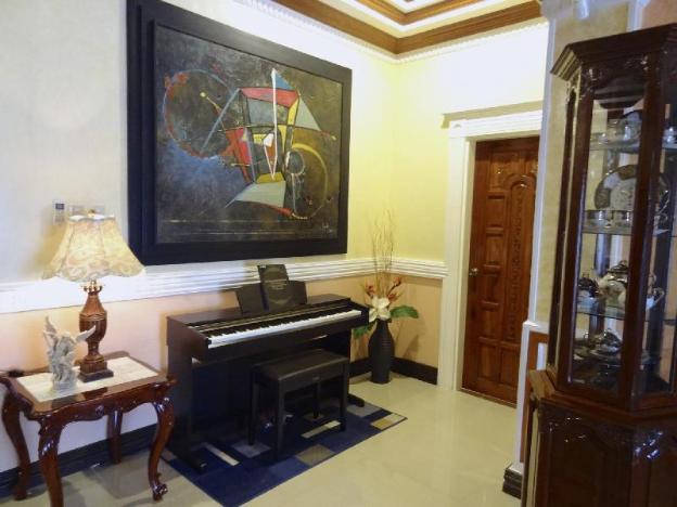 the executive villa inn and suites