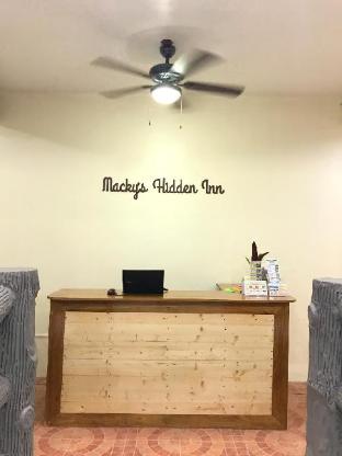 mackys hidden inn