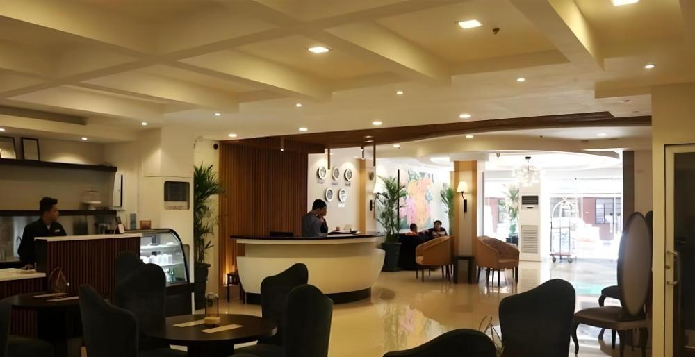 queen margarette hotel downtown