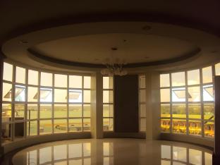 queen margarette hotel downtown