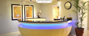 queen margarette hotel downtown