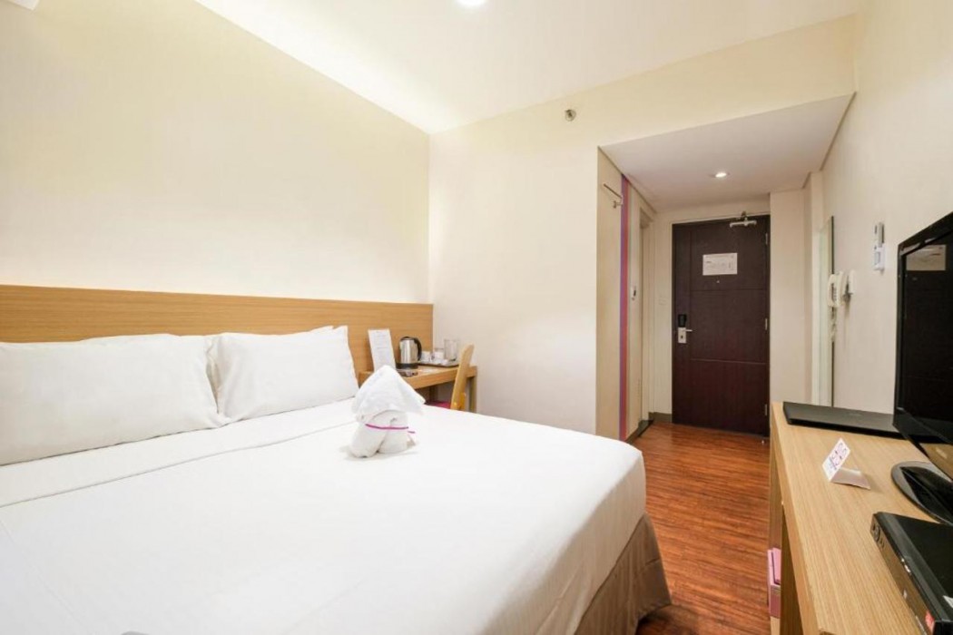 myspace hotel at bgc