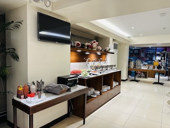 myspace hotel at bgc