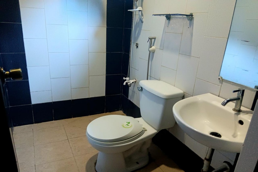 casa del camba hotel and restaurant near hundred islands