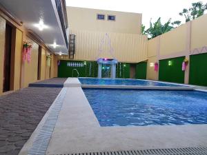 hotel georgina