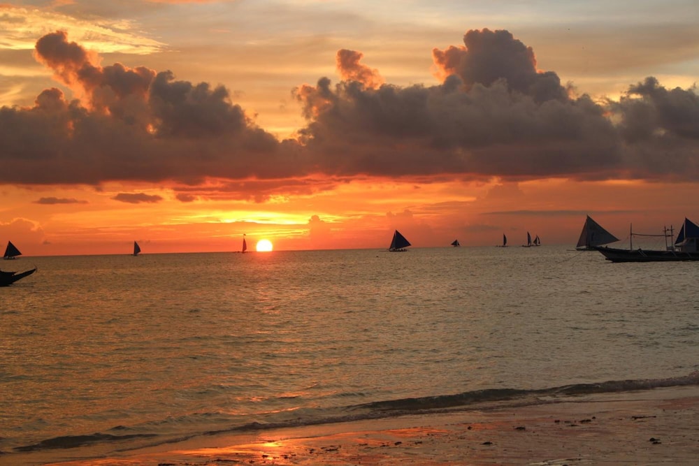 blue coral resort boracay