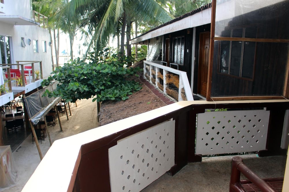 blue coral resort boracay