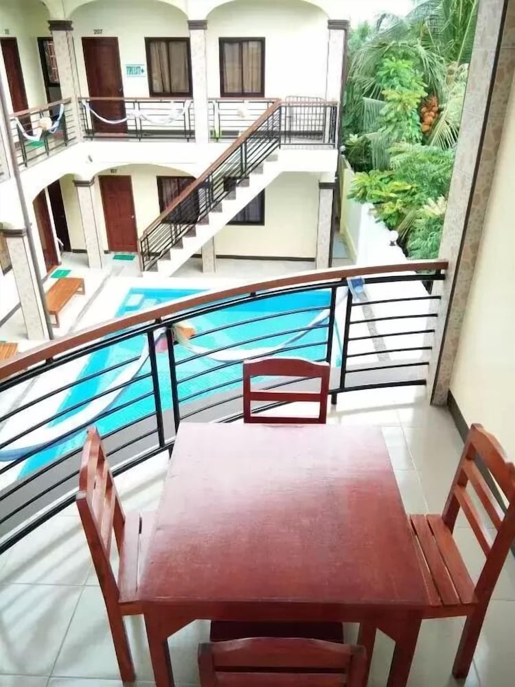 mariners pension house