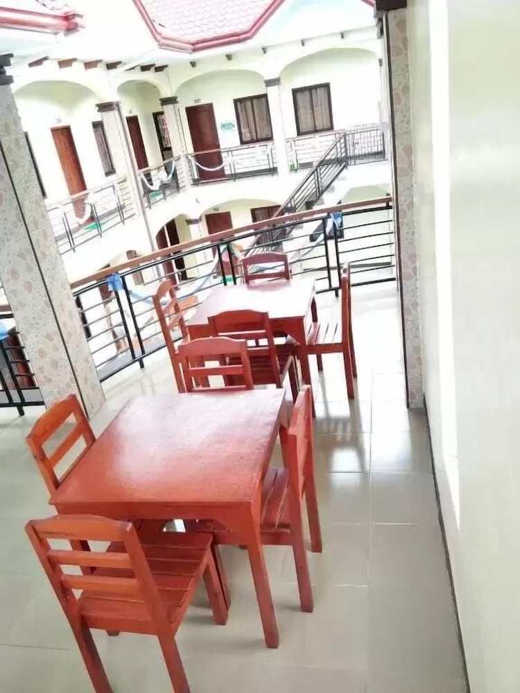 mariners pension house