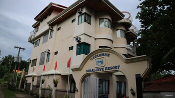 Coral Dive Resort,On The Beach,2.5 star