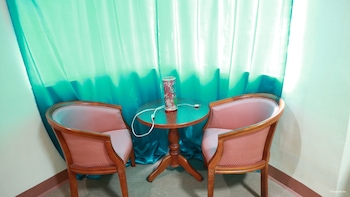Coral Dive Resort,On The Beach,2.5 star