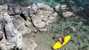 iris island eco resort