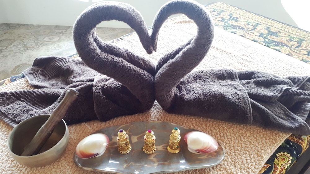 iris island eco resort