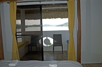 iris island eco resort