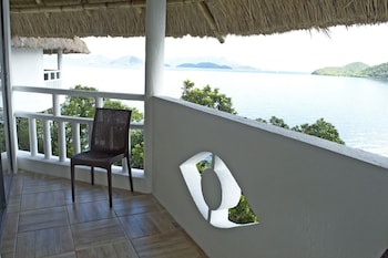 iris island eco resort