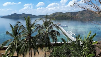 iris island eco resort