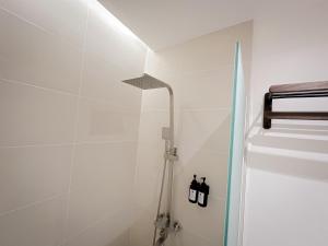 leux hotel alona panglao