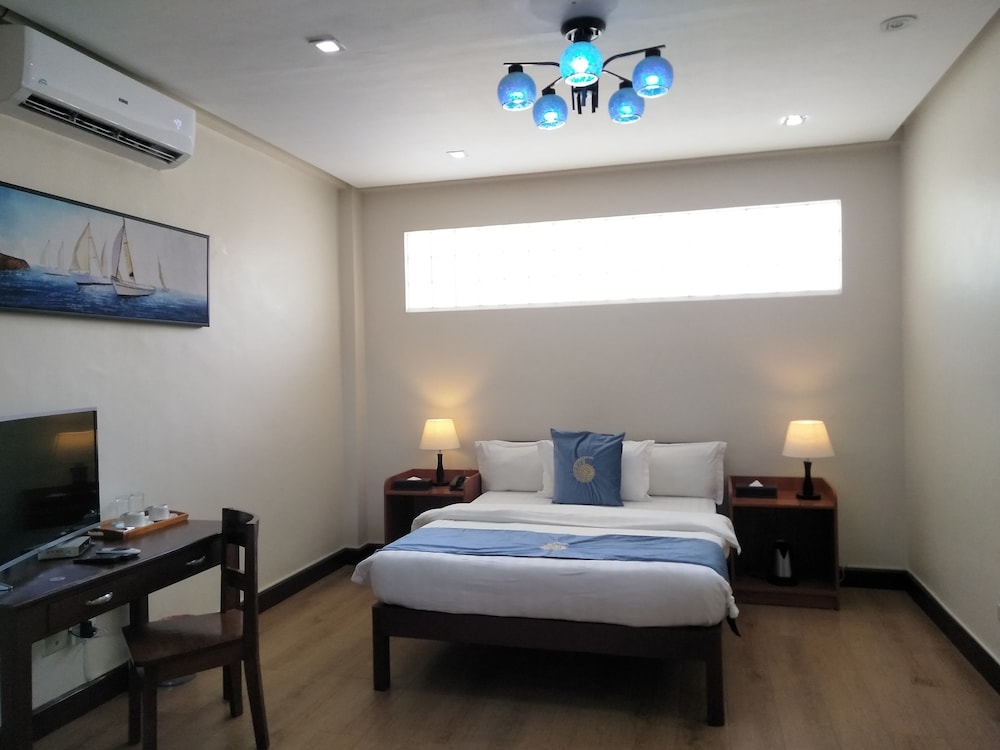 costa palawan resort