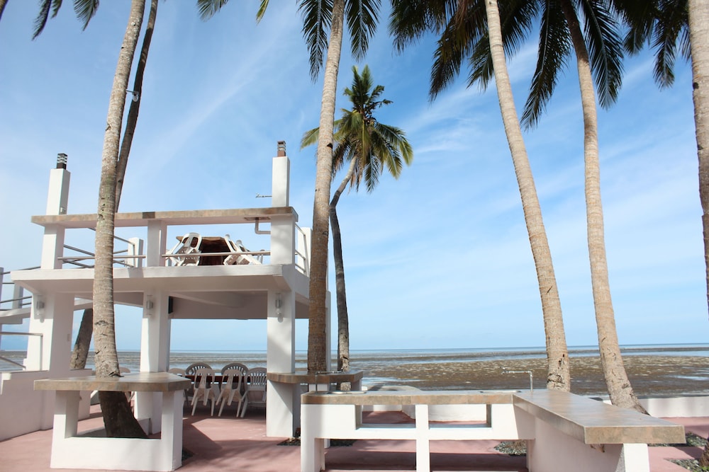 costa palawan resort