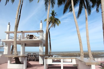 costa palawan resort