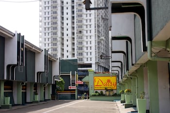 daisy drive inn