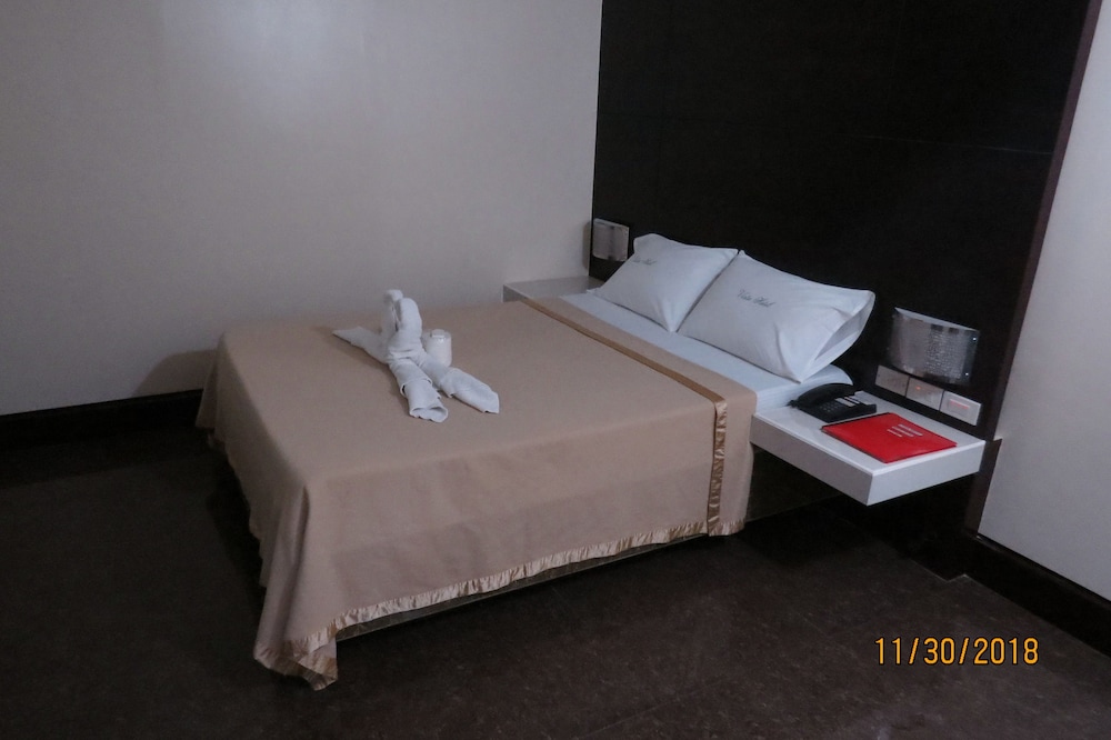 vista hotel cubao