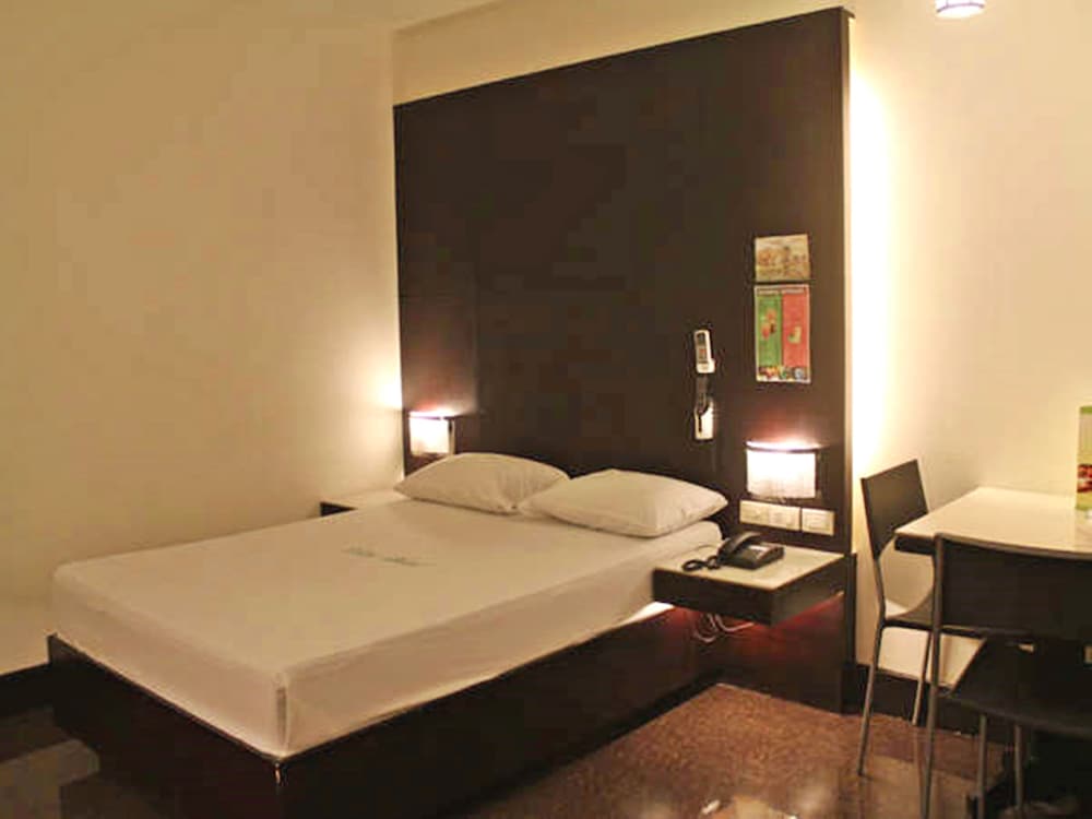 vista hotel cubao
