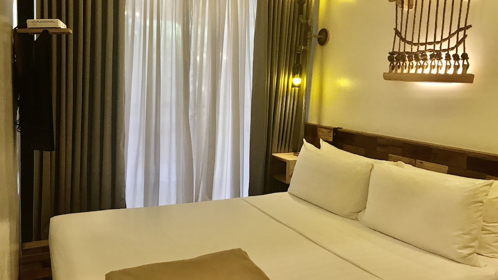 containers by eco hotels