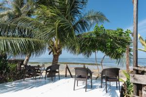 Yama Beachfront House,General Luna>>Del Carmen,3 star