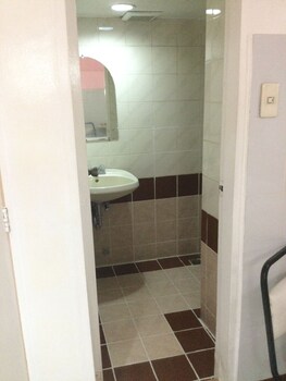 vista apartelle and restaurant