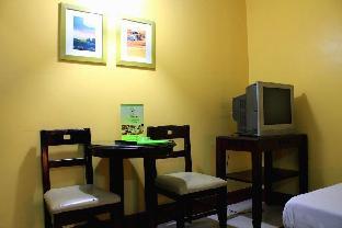 vista apartelle and restaurant