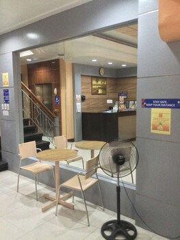 vista apartelle and restaurant