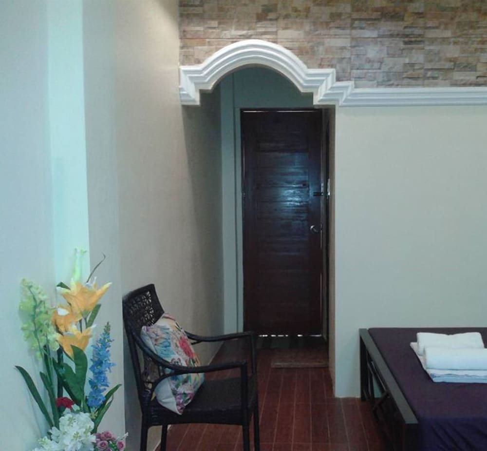 v hauschild transient house b