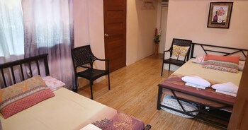 v hauschild transient house b