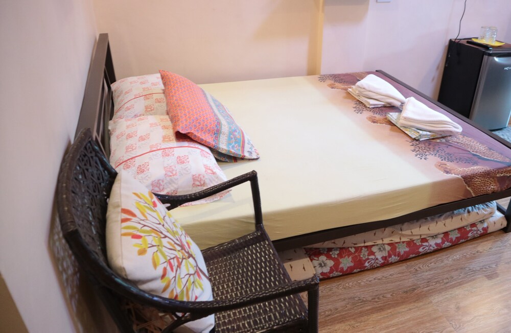 v hauschild transient house b