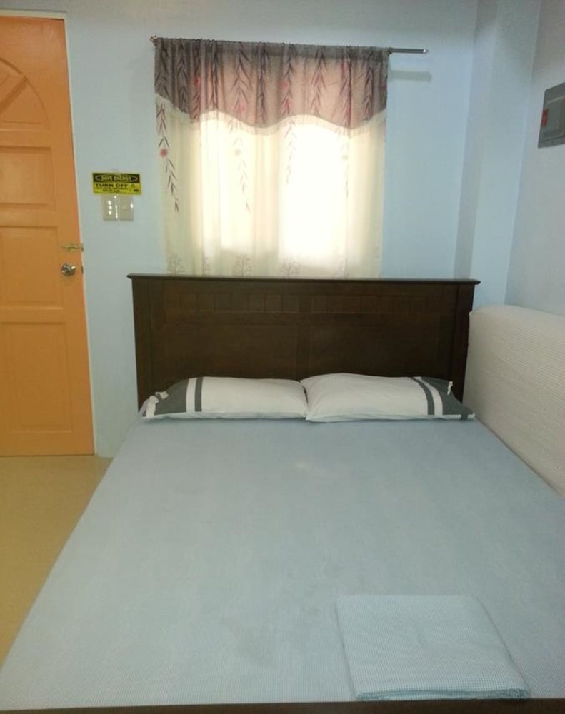 v hauschild transient house b