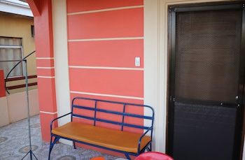 v hauschild transient house b