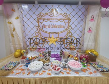 top star hotel