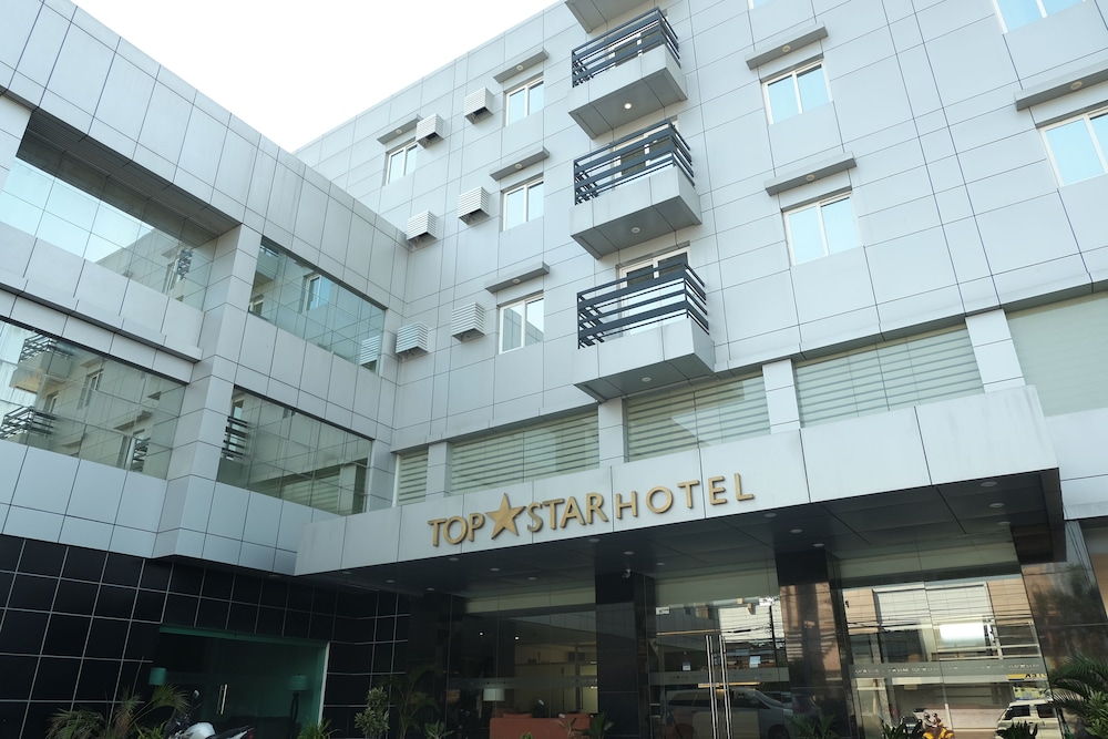 top star hotel