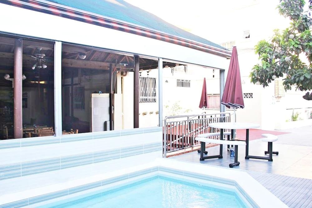 Cool Martin Resort Hotel,Bacoor City>>Bacoor,3 star