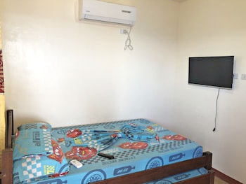 Queen Of Isle Restaurant And Cottages,Near White Beach,3 star