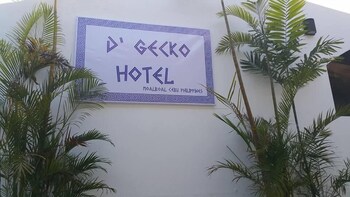 D' Gecko Hotel,Near Panagsama Beach,3 star