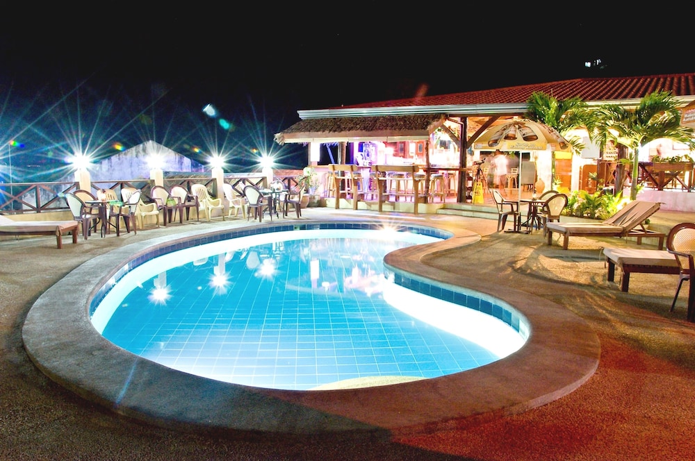 Oriental Sabang Hill Resort,Mindoro>>Maricaban Island,3 star